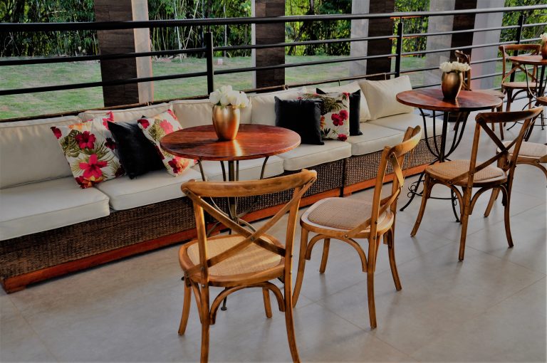 Lounge 27