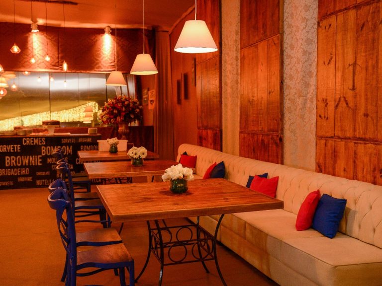 Lounge 25