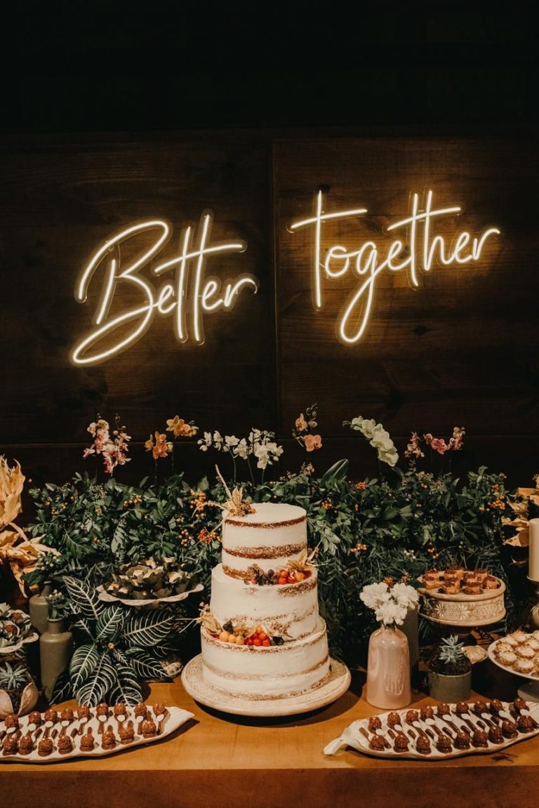 Letreiro “Better Together”
