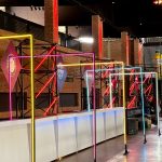 Traves neon