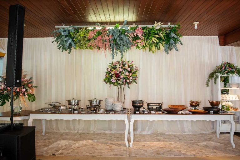 Mesa Provençal Buffet