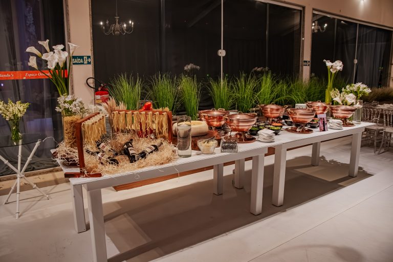 Mesa Pé Palito Color Buffet