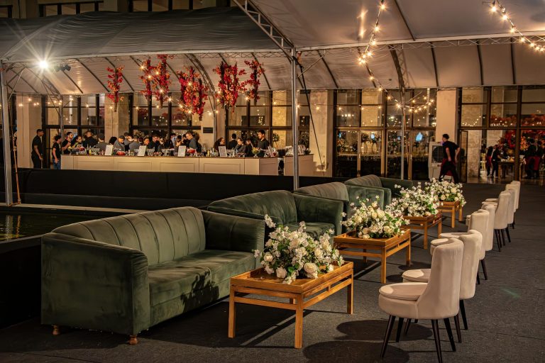 Lounge 72